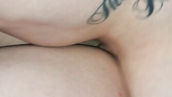Letting another friend fuck her