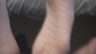 Gf plays with my cock with her pretty feet
