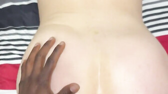 Back shotting a MILF bareback