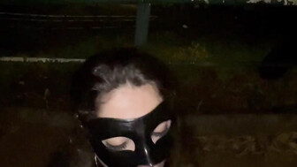 Dando pro novinho na rua