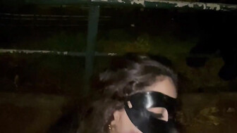 Dando pro novinho na rua