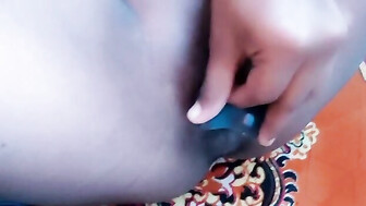 Bengali girl Rini das masterbetion with dildo
