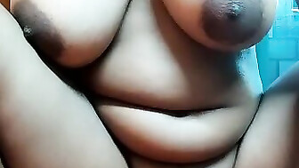 Bengali girl Rini das masterbetion with dildo