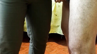 Zorrita mostrando su cuerpo desnudo al novio