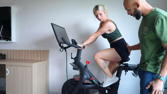 Have a good workout with a personal trainer