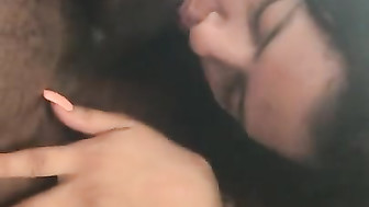 Sexy Latina gives head